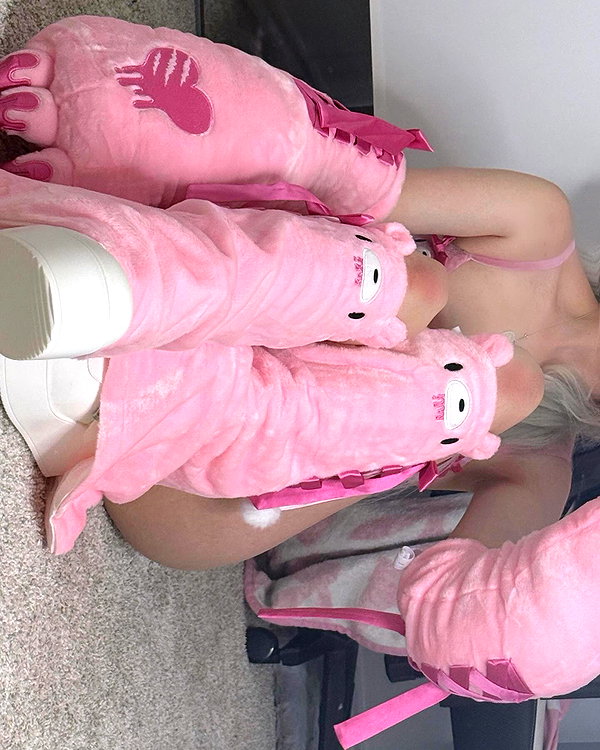 sugoimeg instagram image archive image
