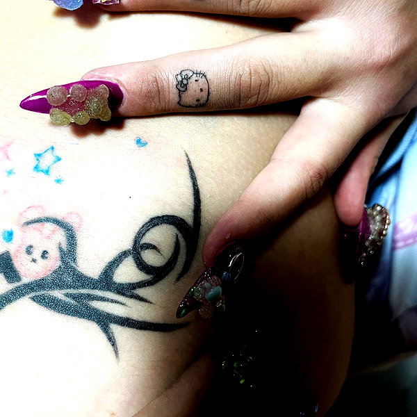 swagprincessink instagram image archive image