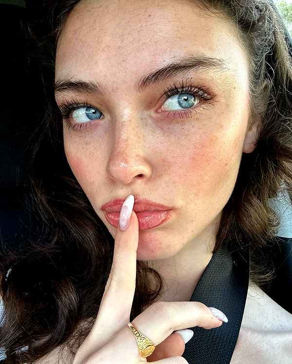 sydney_melman instagram image archive image