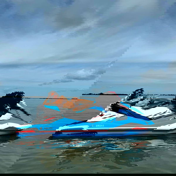 sydney_sweeney image ~ Altpins