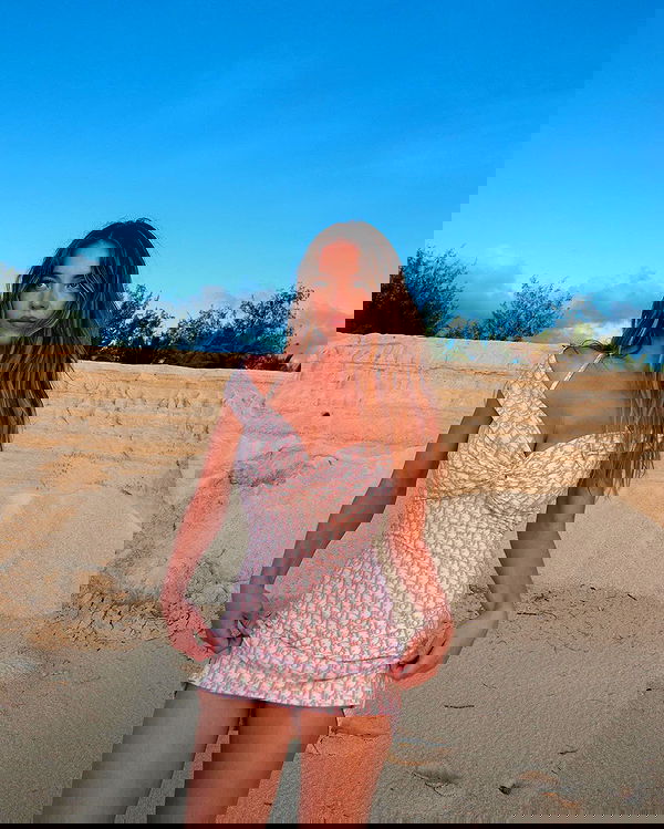 sydney_sweeney image ~ Altpins