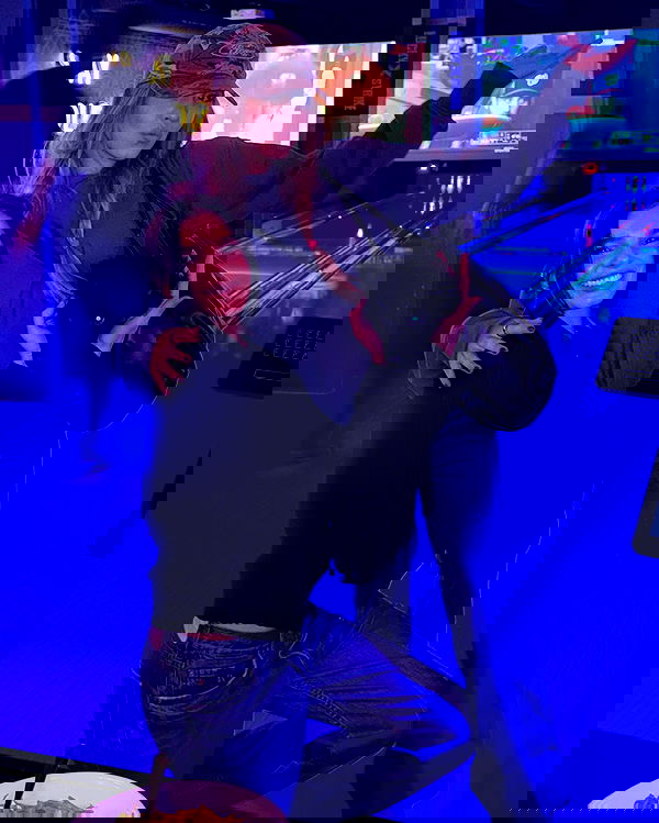 sydney_sweeney image ~ Altpins