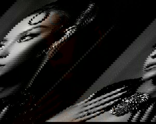 sydney_sweeney image ~ Altpins