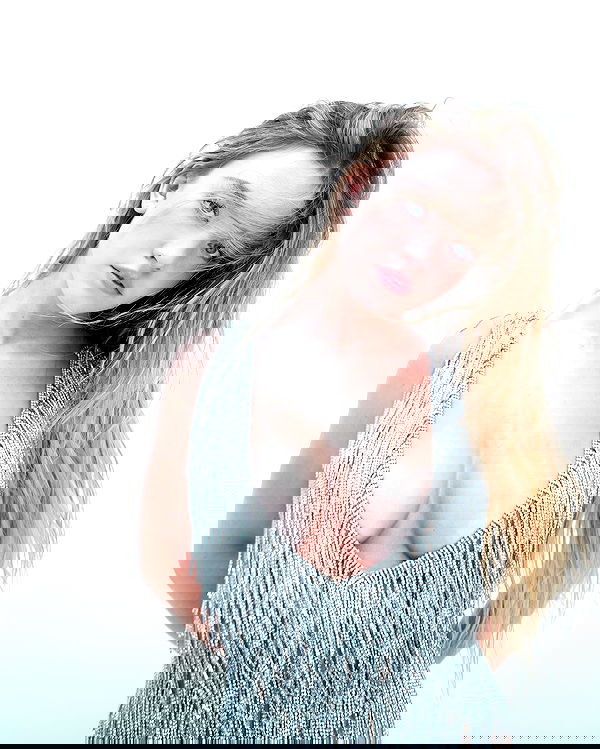 sydney_sweeney image ~ Altpins