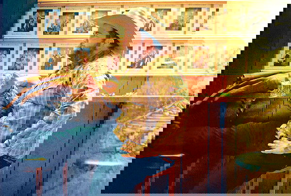 sydney_sweeney image ~ Altpins