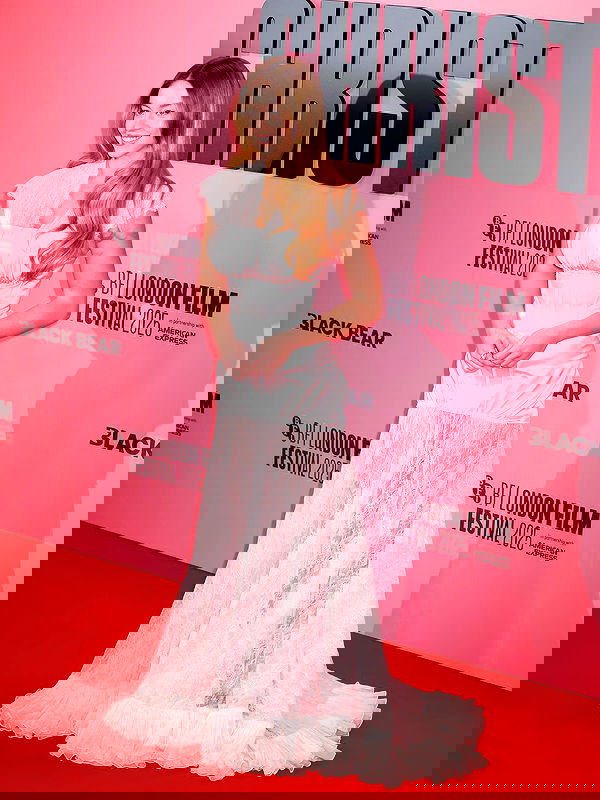 sydney_sweeney image ~ Altpins