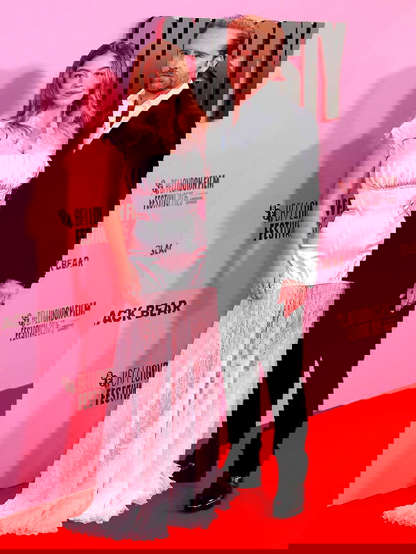 sydney_sweeney image ~ Altpins