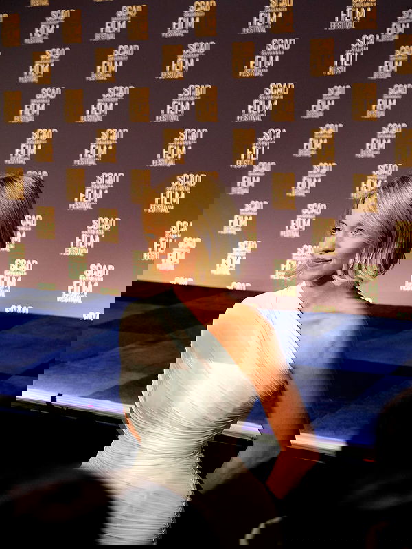 sydney_sweeney image ~ Altpins