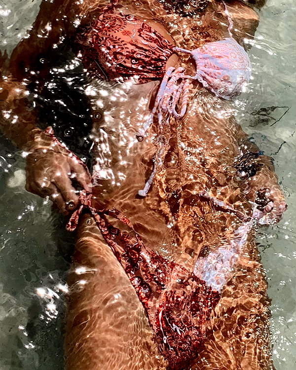 sydneygoldsmithh instagram image archive image