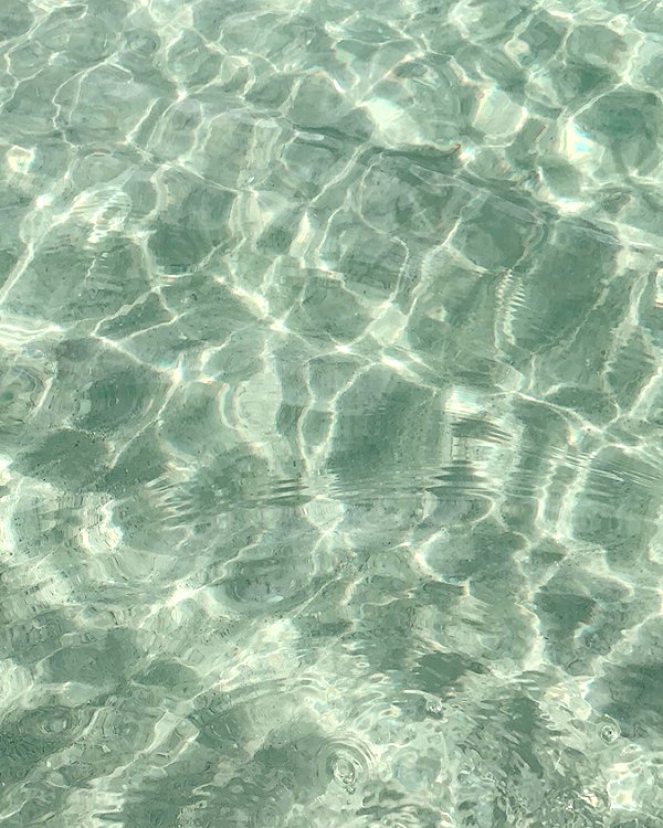 sydneygoldsmithh instagram image archive image