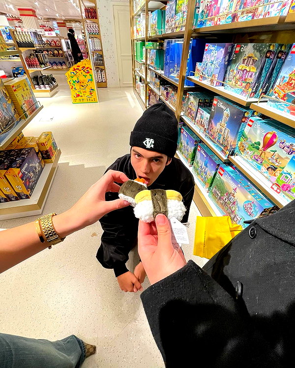 taesroy instagram image archive image