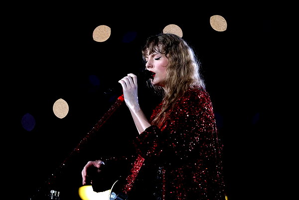 taylorswift taylorswift archive image