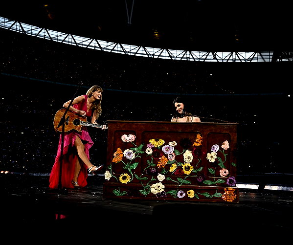 taylorswift taylorswift archive image
