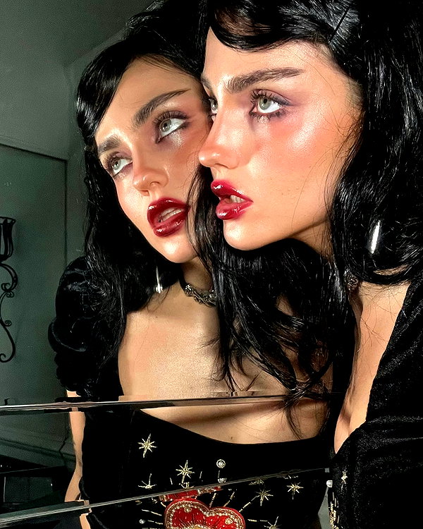 teafl0wer instagram image archive image