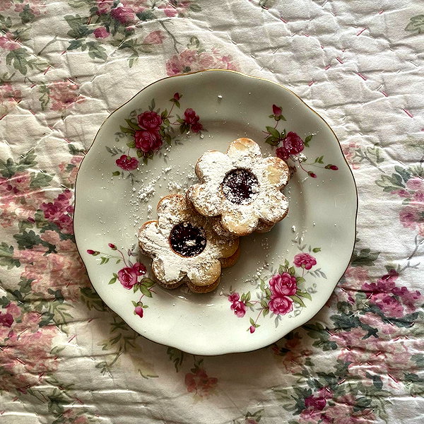 teakitten_ instagram image archive image
