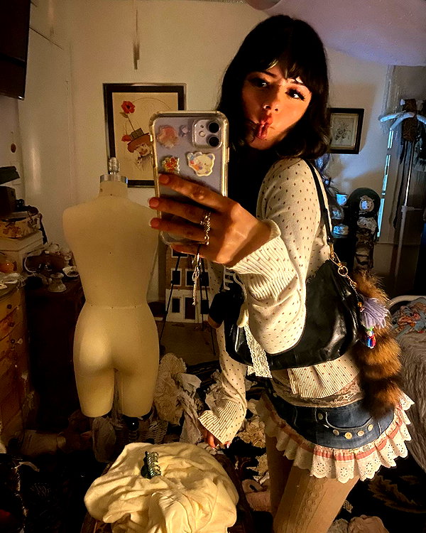 teakitten_ instagram image archive image
