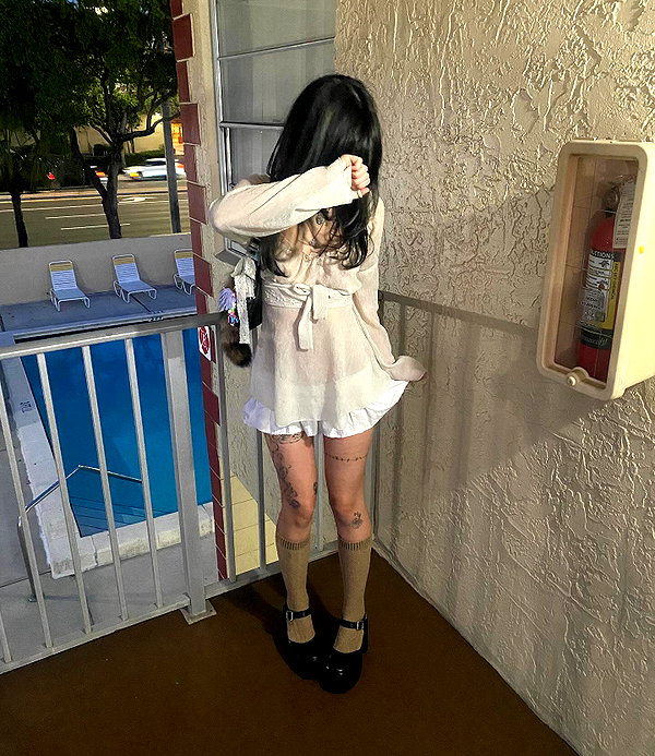 teakitten_ instagram image archive image