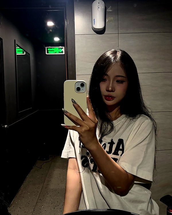 tgnghi.2512 instagram image archive image