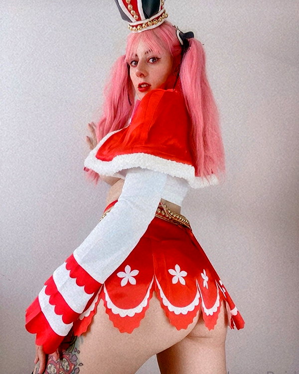 the.kawaii.waifux instagram image archive image