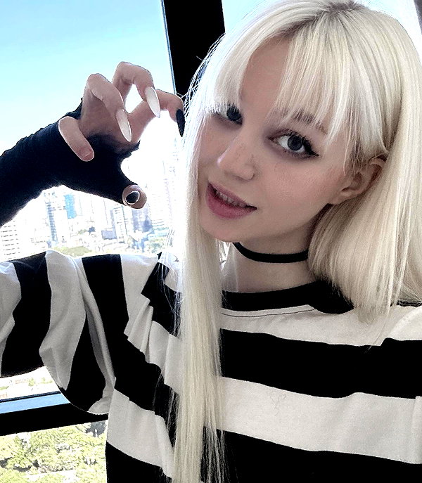 ti_joyy instagram image archive image