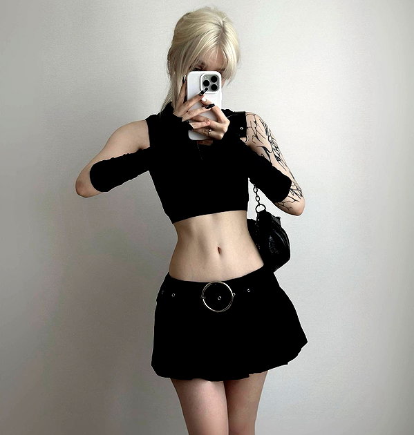 ti_joyy instagram image archive image