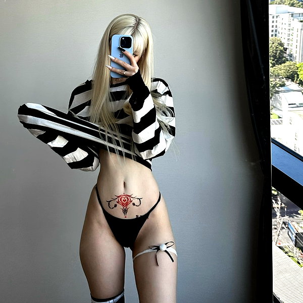 ti_joyy instagram image archive image