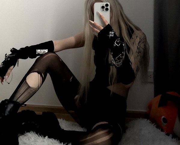 ti_joyy instagram image archive image