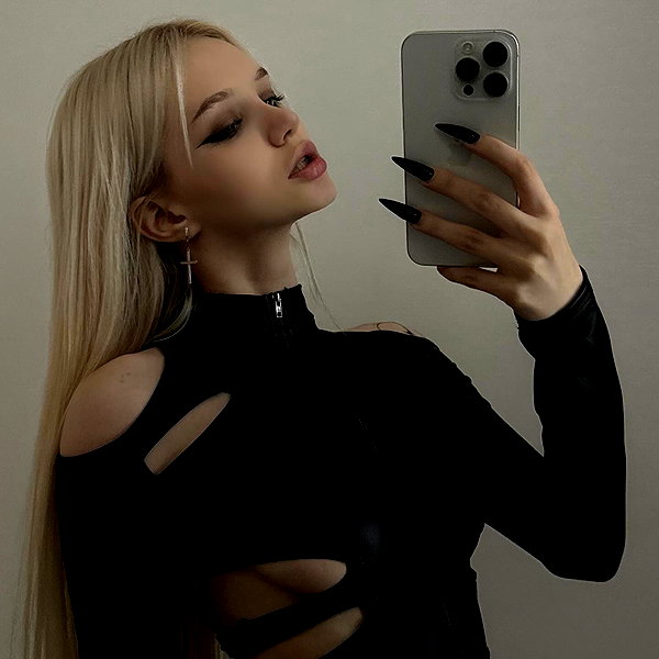 ti_joyy instagram image archive image