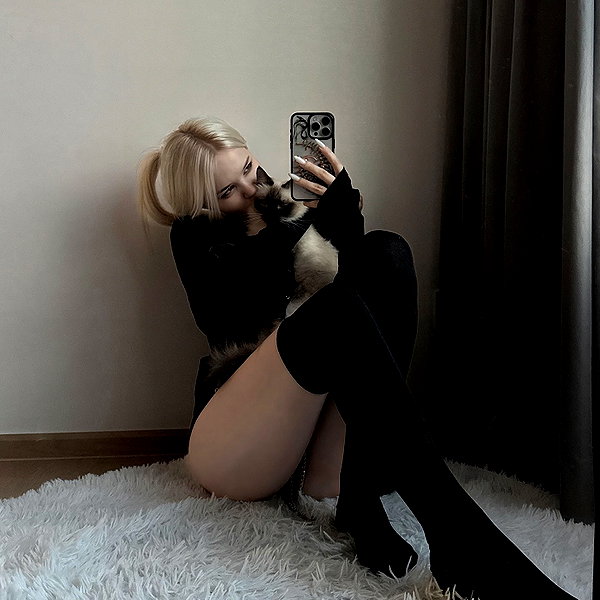 ti_joyy instagram image archive image