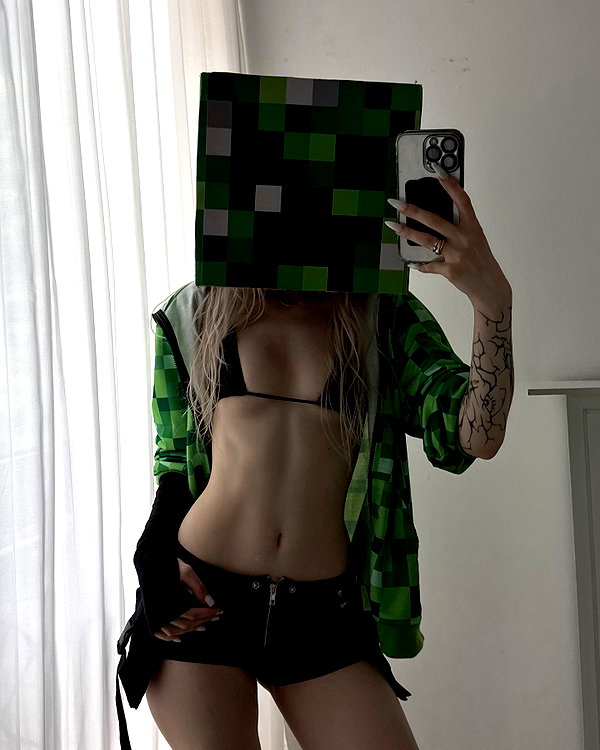 ti_joyy instagram image archive image