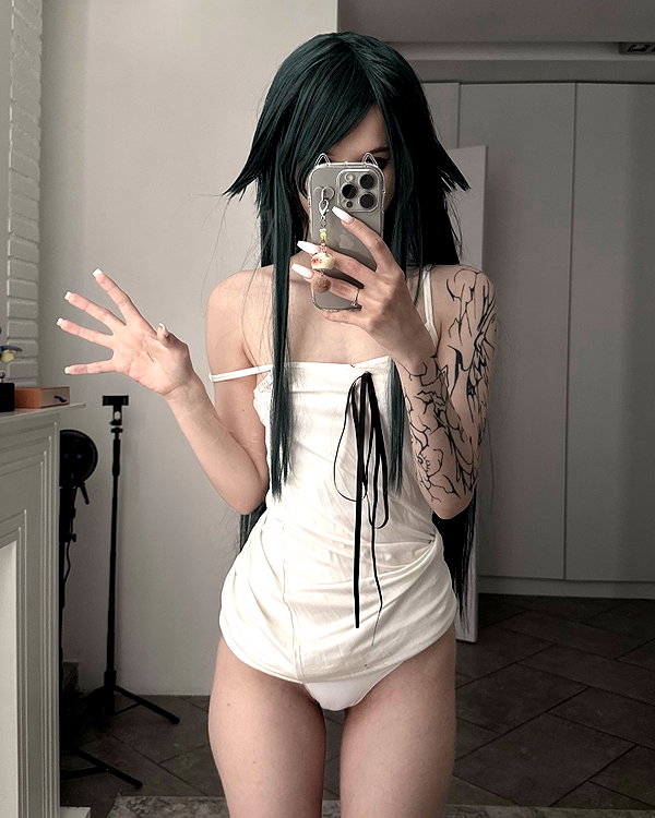 ti_joyy instagram image archive image