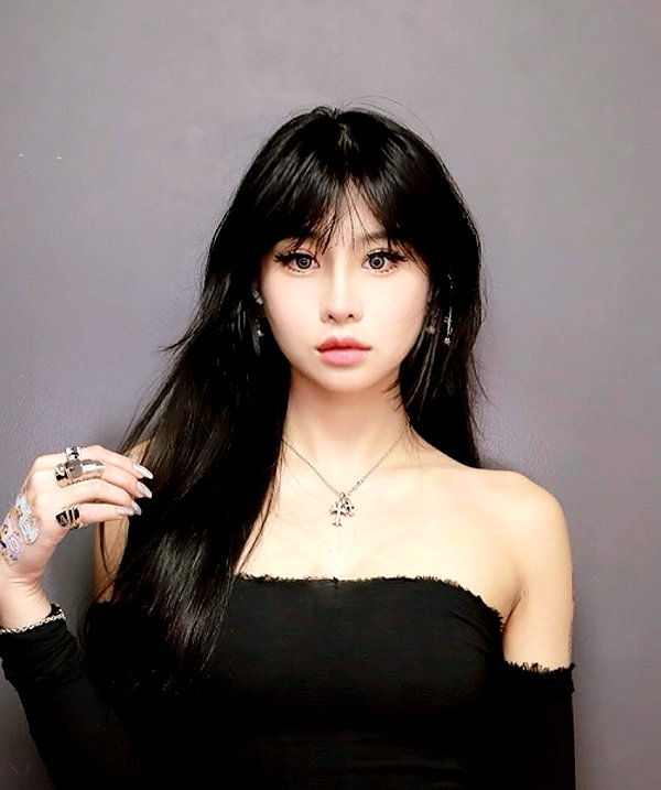 tiffanobi instagram image archive image