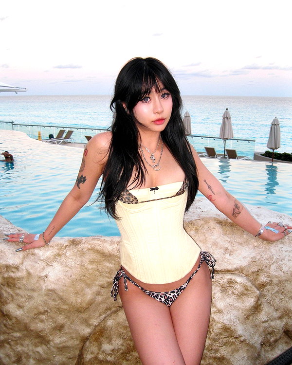tiffanobi instagram image archive image