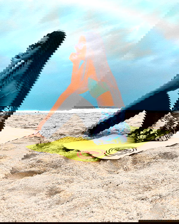 tiliaoficial tiliaoficial archive image