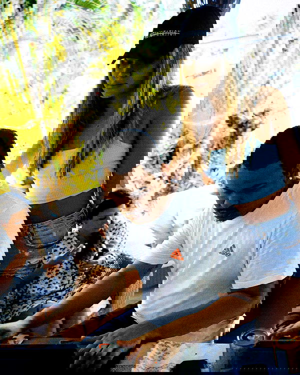 tiliaoficial tiliaoficial archive image