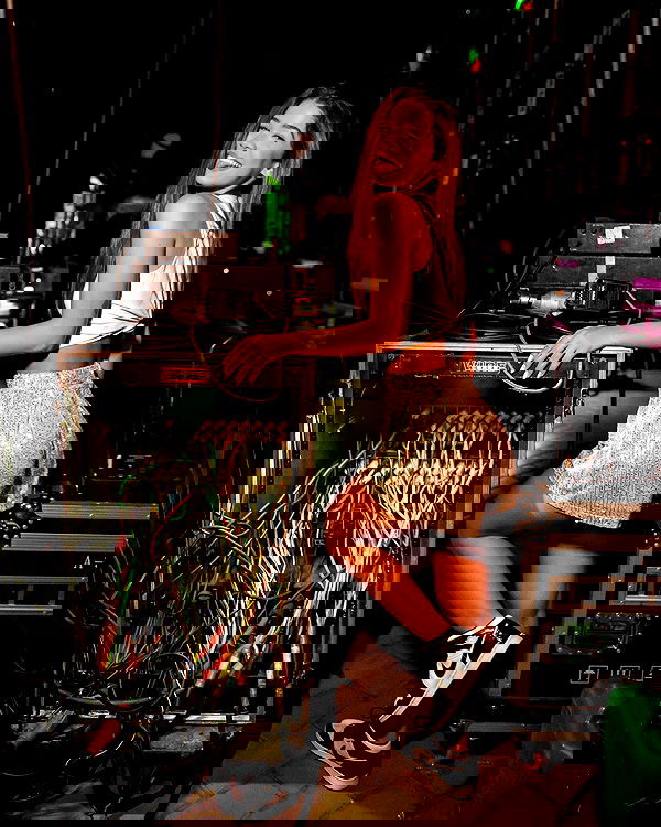 tiliaoficial tiliaoficial archive image