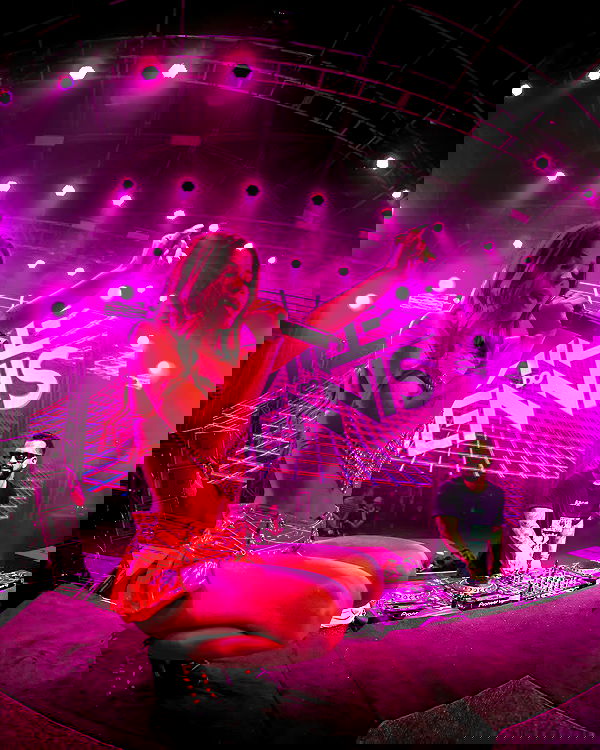 tiliaoficial tiliaoficial archive image