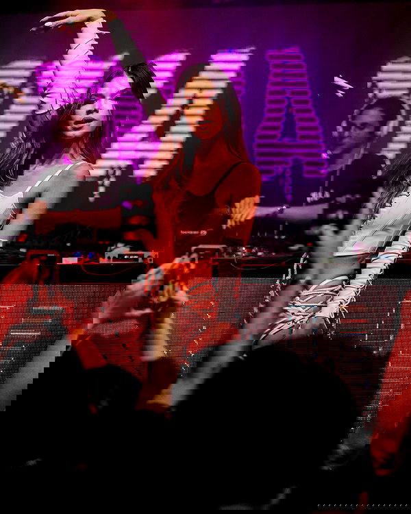 tiliaoficial tiliaoficial archive image