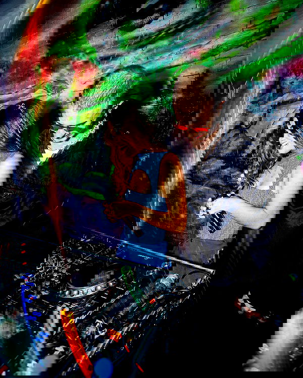 tiliaoficial tiliaoficial archive image