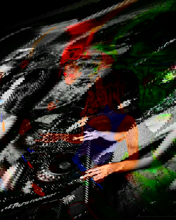 tiliaoficial tiliaoficial archive image