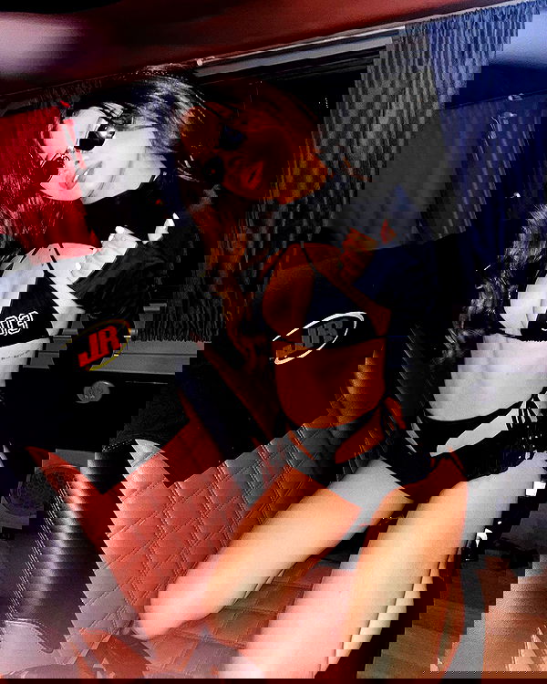 tiliaoficial tiliaoficial archive image