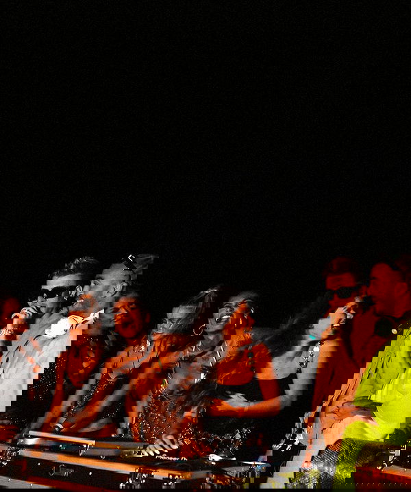 tiliaoficial tiliaoficial archive image