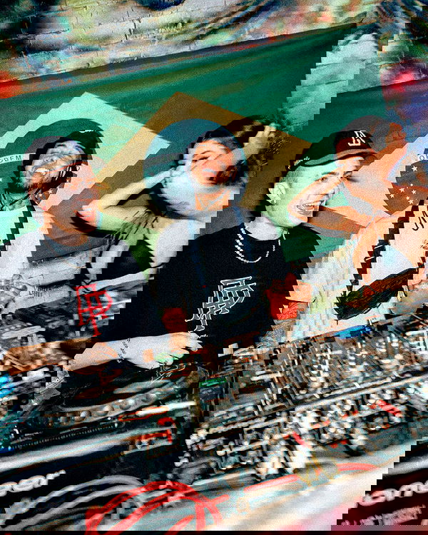 tiliaoficial tiliaoficial archive image