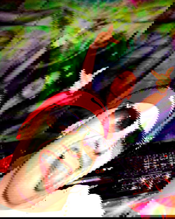 tiliaoficial tiliaoficial archive image