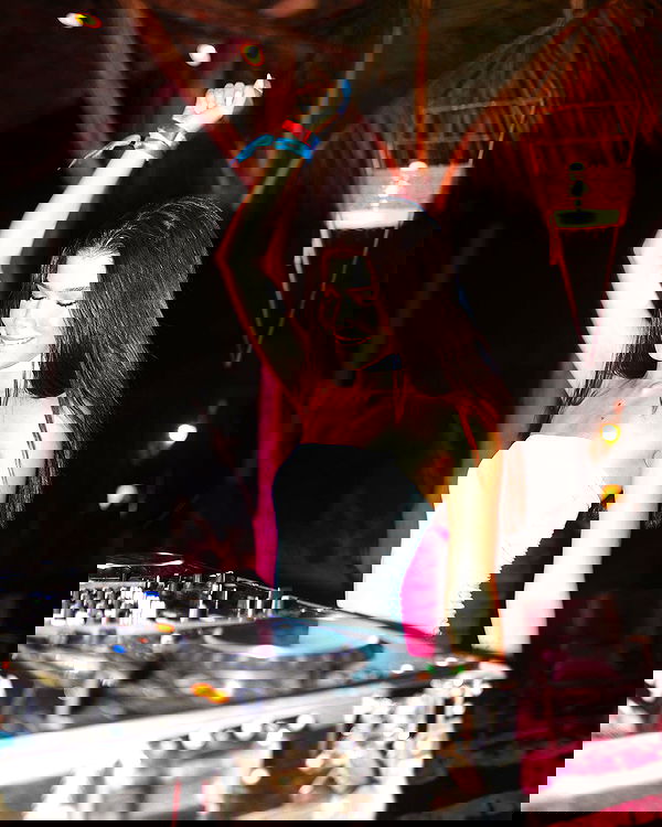 tiliaoficial tiliaoficial archive image