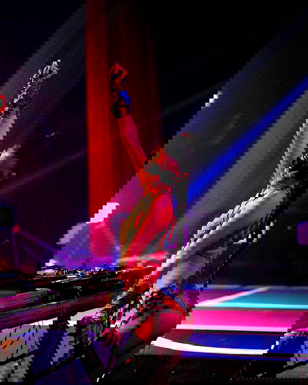 tiliaoficial tiliaoficial archive image