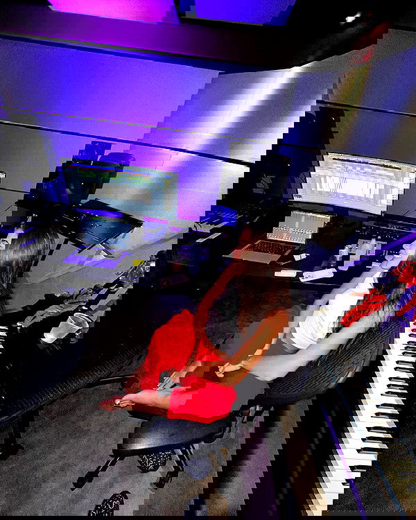 tiliaoficial tiliaoficial archive image