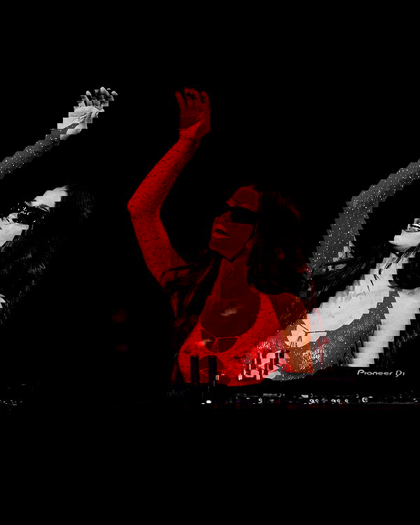 tiliaoficial tiliaoficial archive image