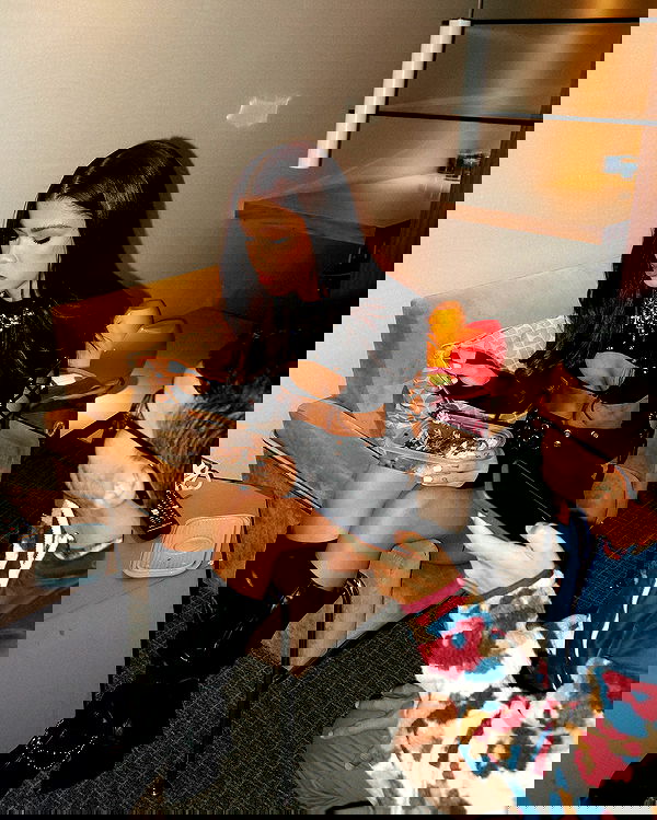 tiliaoficial tiliaoficial archive image