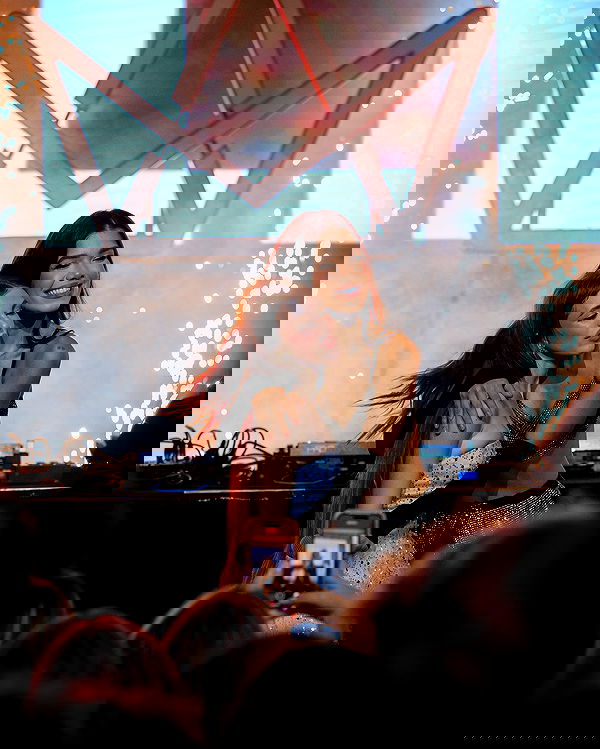 tiliaoficial tiliaoficial archive image